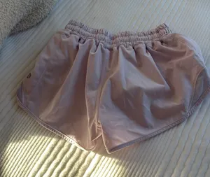 Lululemon Hotty Hot 2.5" thumbnail 1