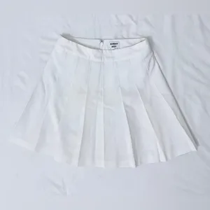 Aritzia Sunday Best Olive Mini Skirt - White - 0 thumbnail 4
