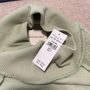 American Eagle NWT  Pull-over thumbnail 5