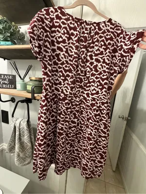 LOFT Burgundy and White Patterned Wrap-Style Dress thumbnail 4