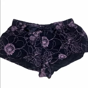 Victoria's Secret sleep shorts thumbnail 1