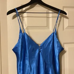 Vintage Kathryn blue silky skirted nightgown, size large thumbnail 2