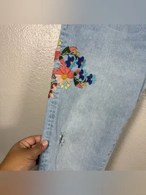 Anthropologie Pilcro Light Blue Embroidered ankle Jeans - SZ:30 thumbnail 8