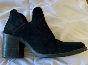 Steve Madden‎ Black Suede Boots thumbnail 1