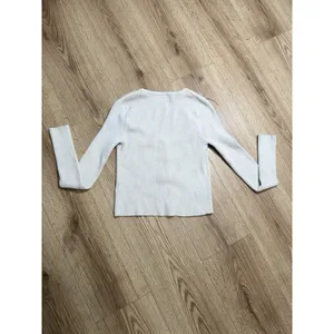 Willow & Wind Womens Small Cream Ribbed Knit Floral Embroidered Cardigan V-Neck‎ thumbnail 2
