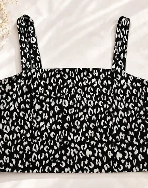 Leith Black & White Leopard Print Crop Top | Size Medium thumbnail 1