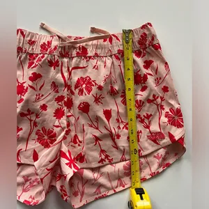 The North Face Class V Mini Floral Shorts -Size XL thumbnail 5