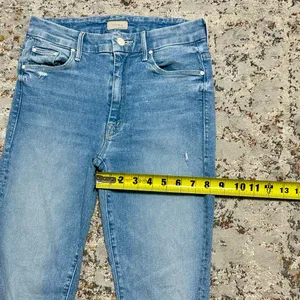 MOTHER High waisted Looker ankle fray jeans size 26 thumbnail 9