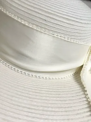 American Vintage Vintage Ivory White Wide Brim Floral Fascinator Derby Hat Wedding Church Bride thumbnail 9