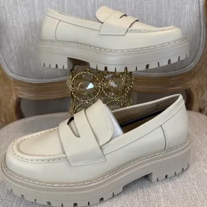 Soda Women's Chunky Platform Loafers White Lug Sole Y2K Style size 7.5 classic preppy thumbnail 1