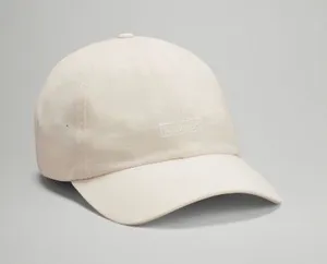 Lululemon hat thumbnail 1