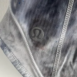 Lululemon Hotty Hot Short II * Long 4" Gray Diamond Dye Pitch Grey Size 4 thumbnail 5