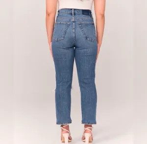Abercrombie & Fitch The Ankle Straight Ultra High Rise Jeans thumbnail 2