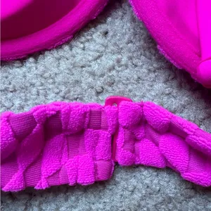 GOOD AMERICAN- Jacquard Bikini Top Sz 5/2XL HAWAIIAN PINK thumbnail 3
