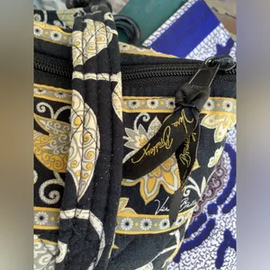 Vera Bradley purse🖤💛🤍 thumbnail 6