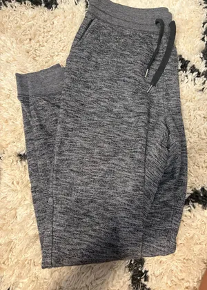 Old Navy Joggers  thumbnail 1