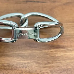 Michael Kors Silver Tone Knot Bracelet Hinged Bangle Signed Minimalist Statement thumbnail 6