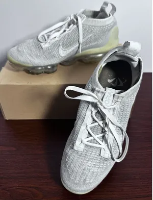 Nike Air VaporMax 2021 FK Pure Platinum White Running Shoes DC4112-100 Size 7.5 thumbnail 1