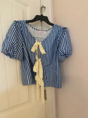 Charming Charlie Top thumbnail 1