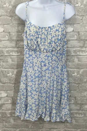 Lila Rose Blue Floral Romper thumbnail 1