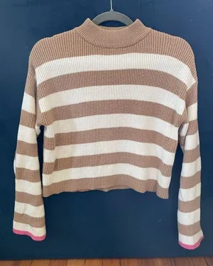 Sincerely Jules Cropped oversize Sweater size medium thumbnail 1