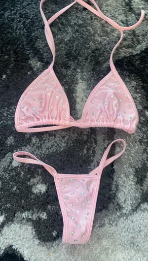 Pink Swim thumbnail 1
