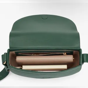 Cuyana Half Moon Green Leather Handbag thumbnail 2