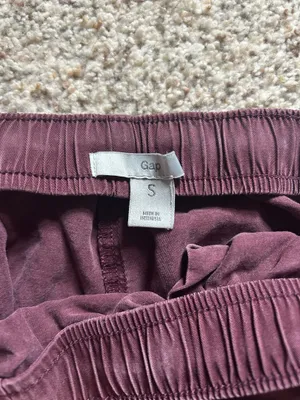Gap Burgundy Shorts  thumbnail 3