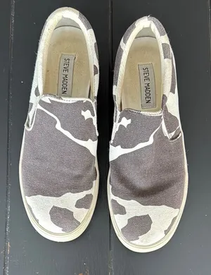 Steve Madden White and Brown Sneakers Slip-On Canvas thumbnail 1