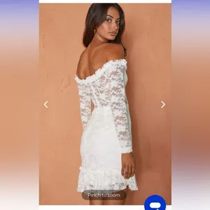 NWT selfie Leslie DOVE OFF-SHOULDER FRILL‎ TRIM LACE MINI DRESS WHITE small thumbnail 2