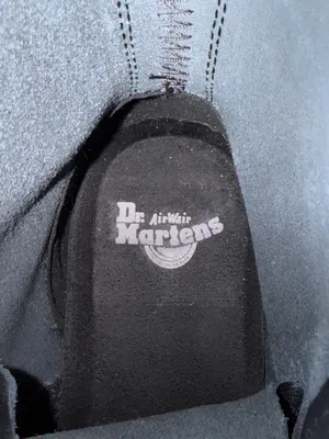 Dr Martens Zavala size 5W with certification of authenticity thumbnail 8