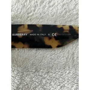 BURBERRY Tortoise Sunglasses Made In Italy~B4298-F~Cat Eye Shades Sunnies &Case thumbnail 6