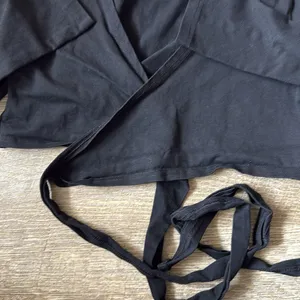 Edikted Layla Black Wrap Top Size Medium thumbnail 3