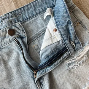 American Eagle Womens Light Wash Hi-Rise Shorts - 6 thumbnail 4