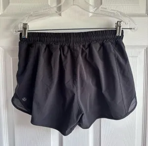 Lululemon Hotty Hot LR Shorts 4” - Black 6 thumbnail 4