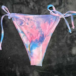 Princess Polly Tahiti Bikini Set in Pink/Blue Size 2 New with tag thumbnail 8