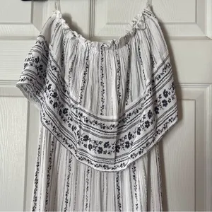 Sugar & cream Jumpsuit L white Blue flowy Ruffle Sleeveless Wide Leg thumbnail 2