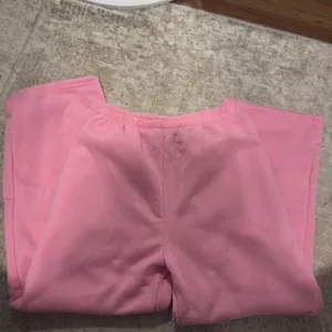 Alo Yoga Sweatpants thumbnail 3