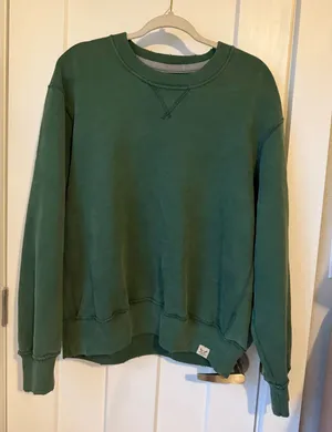 Ambercrombie Crewneck thumbnail 1
