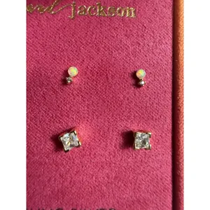 NEW IN BOX Olivia And Jackson 4 Earrings Set 925 Silver Cubic Zirconia Opalite thumbnail 9