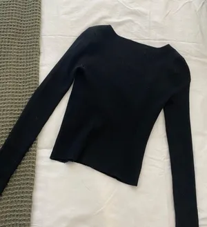 Black Abercrombie Knit Long Sleeve thumbnail 4