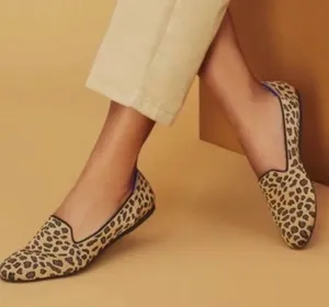 Rothys Spotted Leopard Print Loafers Slip On Round Toe Animal size 9.5 thumbnail 1
