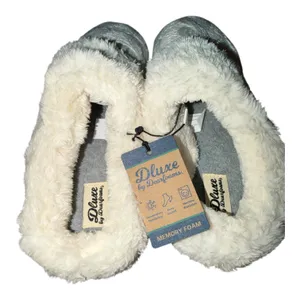 Auden Satin PJ Set (1x) & Dearfoam Slipper (Large 9/10) Bundle thumbnail 6