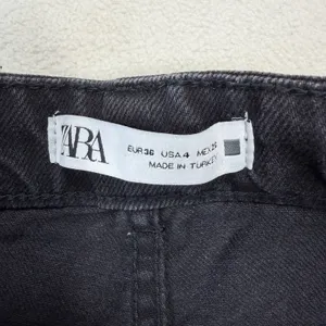 Zara Women's Jeans Size 4 Straight Wide Leg High Rise‎ Button Fly Black Denim thumbnail 4