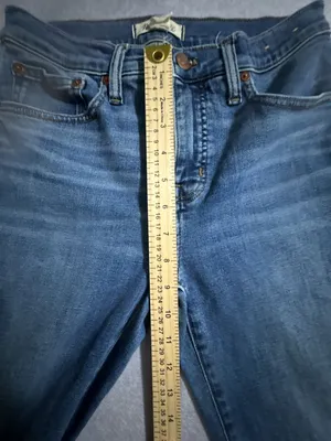 Madewell Kick Out blue jeans in size 26 thumbnail 7