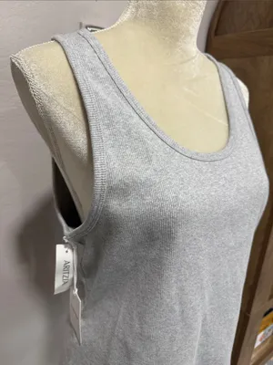 NWT Aritzia Sunday Best Light Gray Ribbed Scoop Neck Tank thumbnail 6