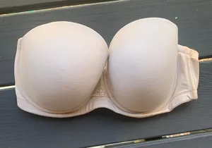 38DD Strapless Padded Nude Bra Tan Size 38 E / DD thumbnail 1