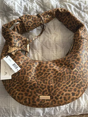 Jessica Simpson Women's Luna Hobo Bag in Leopard NWT thumbnail 6