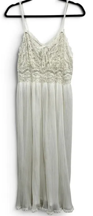 Vintage 1950s Rhythm Lingerie Sheer Pleated Lace Nightgown 34 thumbnail 1