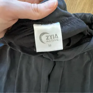 Zyia Active Black Comfy Jogger Sweatpants thumbnail 4